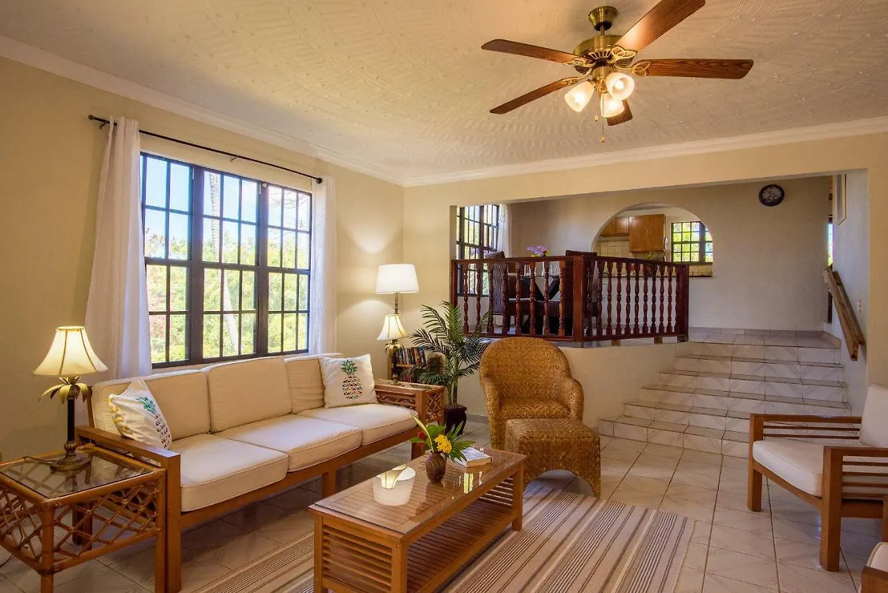 Bayview Vacation Apartments Spanish Town 3*,